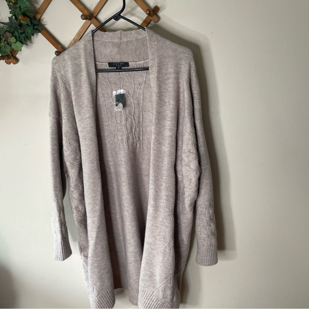 NWT Cyrus 1x open front cardigan
